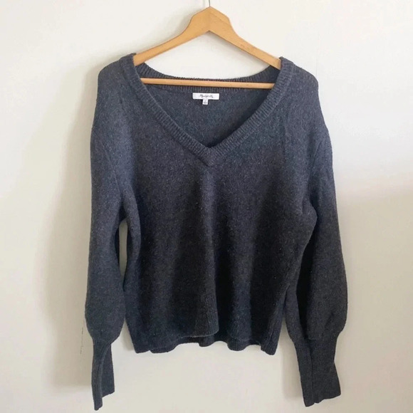 Madewell dark gray wool blend v-neck balloon sleeve sweater - Picture 3 of 7